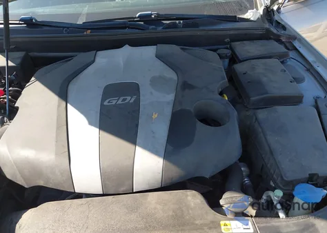 2013 Hyundai Genesis 3.8 from USA, damaged, VIN KMHGC4DD1DU247256